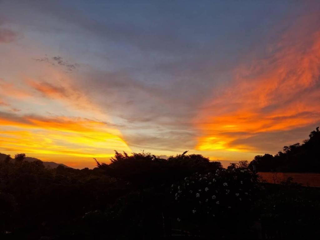 Dusit Talai Resort Mu Si Dış mekan fotoğraf