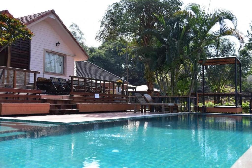 Dusit Talai Resort Mu Si Dış mekan fotoğraf