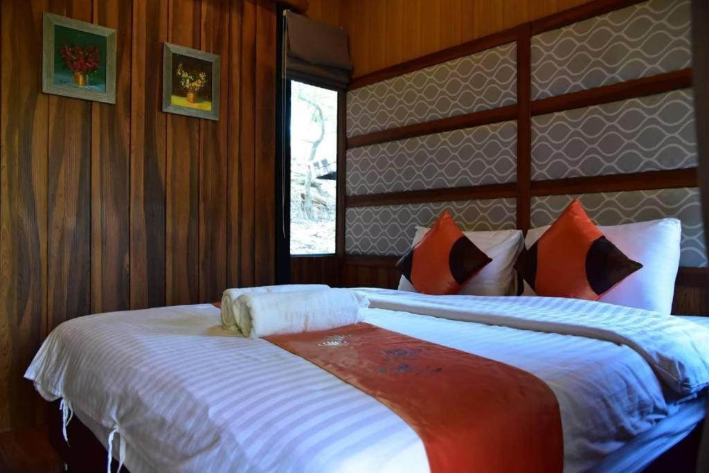 Dusit Talai Resort Mu Si Dış mekan fotoğraf